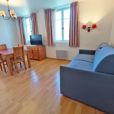 Apartment Jasper, T2, Centre Luchon, Wifi, Casier A Skis, Ascenseur, 5 Personnes *