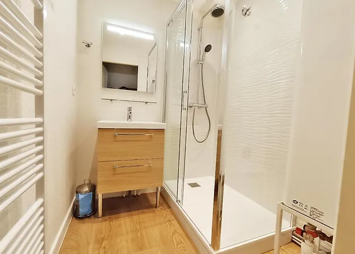 Jasper, T2, Centre Luchon, Wifi, Casier A Skis, Ascenseur, 5 Personnes Διαμέρισμα Bagnères-de-Luchon